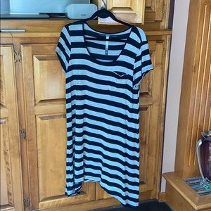 Kensie short sleeve dress
